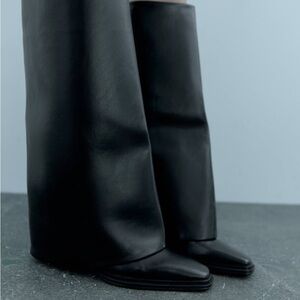 Chic Black Leather Boots